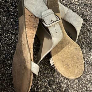 Donald J. Pliner Light Gray Sandals